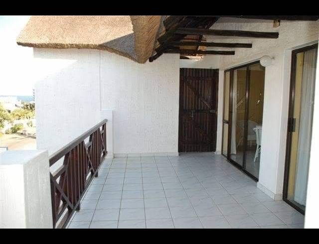 3 BEDROOM FLAT TO LET IN COMPENSATION BEACH